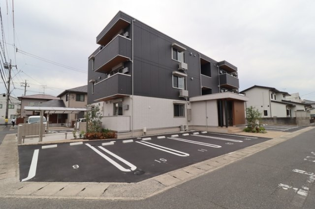 アルカンシエル　Sayaの駐車場