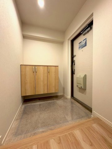 コスモ丹波橋の玄関