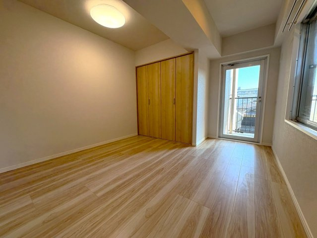 コスモ丹波橋の洋室