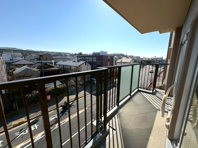 コスモ丹波橋のバルコニー