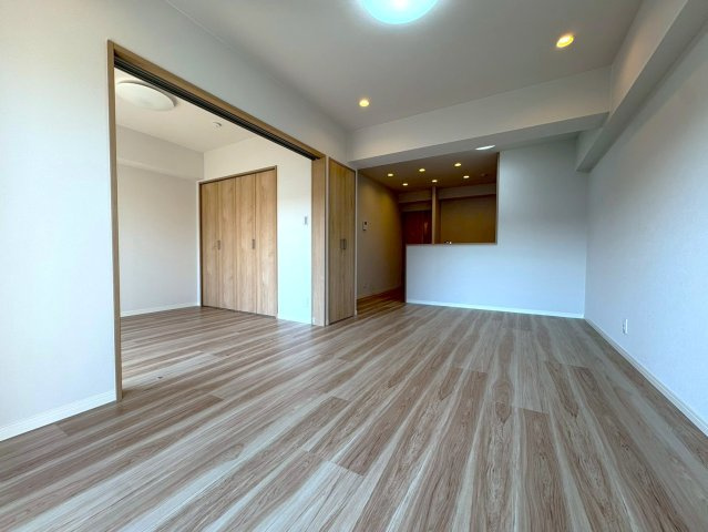 コスモ丹波橋の洋室