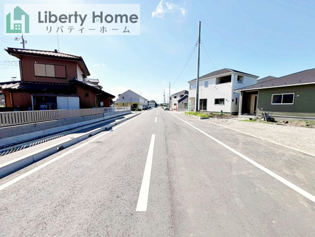 常総市本石下第12　新築戸建　7号棟の前面道路含む現地写真