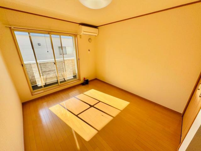 アミスタ花北の洋室
