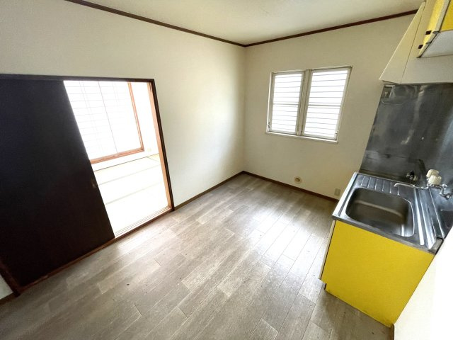 グッド　ウッド　ハウスの洋室