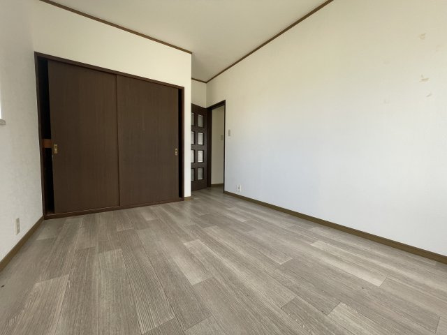 グッド　ウッド　ハウスの洋室