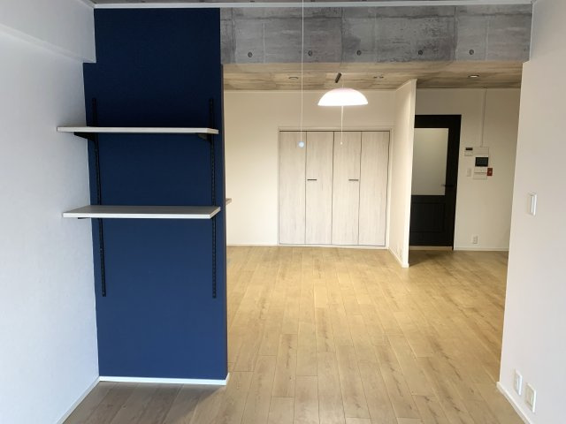 桂川ハイツ4号館502号室の居間・リビング