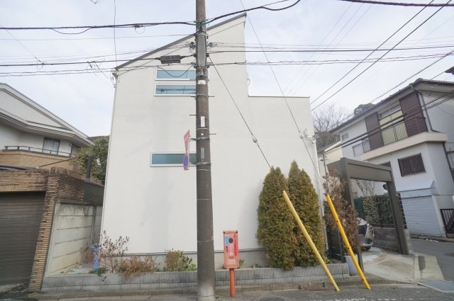 祖師谷５　戸建の外観|小田急小田原線「祖師ヶ谷大蔵」駅徒歩13分