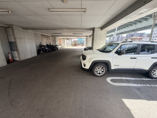 Foresta Eの駐車場|地方都市の賃貸経営に不可欠な駐車場をしっかり確保