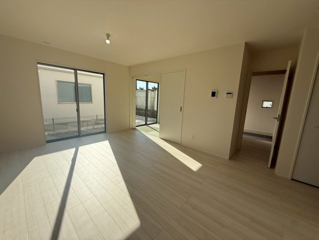 ★★南城市玉城百名3期-1号棟（全2棟）の居間・リビング