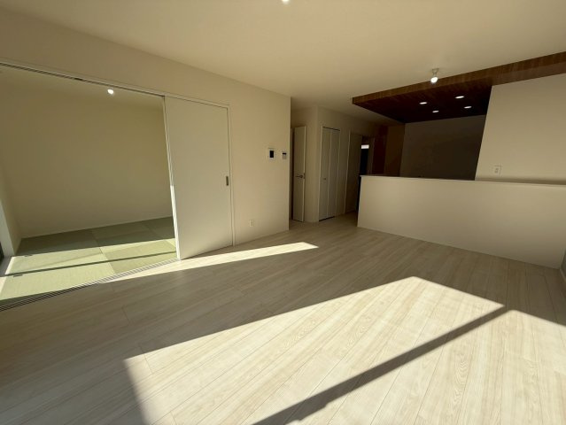 ★★南城市玉城百名3期-1号棟（全2棟）の居間・リビング