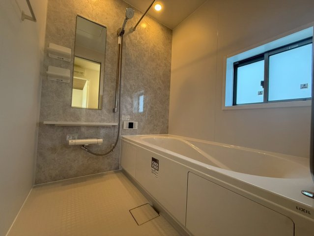 ★★南城市玉城百名3期-1号棟（全2棟）の浴室