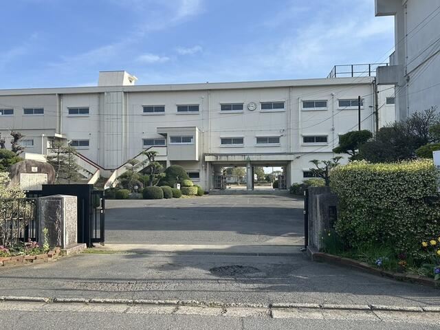ひたちなか市笹野町3丁目　76.96坪の周辺|中学校