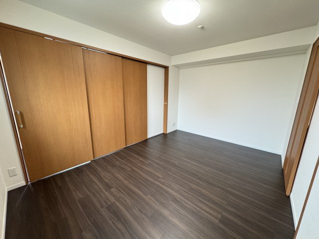 日神デュオステージ浅草松が谷　８Fの洋室