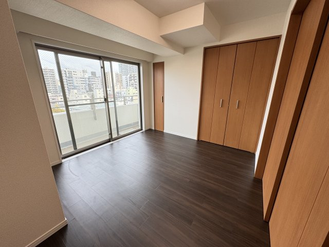 日神デュオステージ浅草松が谷　８Fの洋室