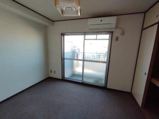 マンションＨＵの洋室