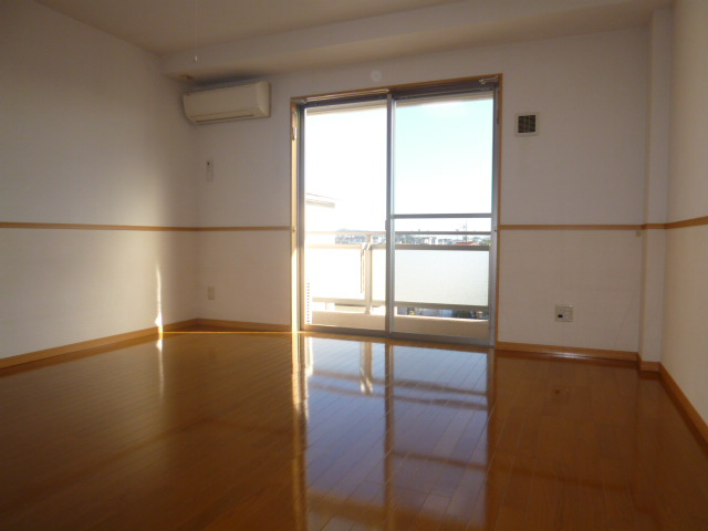 フジパレスの洋室