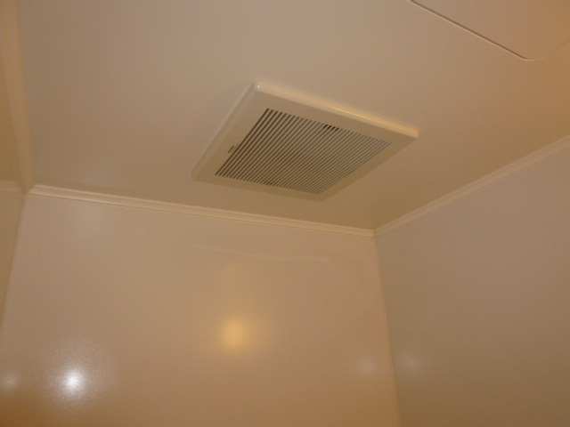 フジパレスの浴室|浴室換気扇