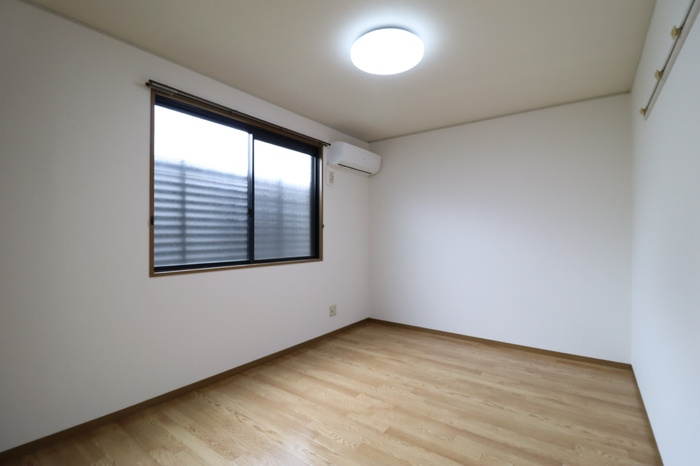 マンハイム前川の洋室