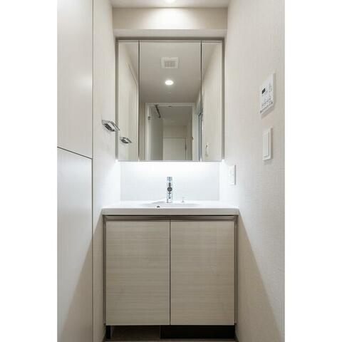 ドゥーエ横濱鶴見の洗面所|人気の独立洗面台♪