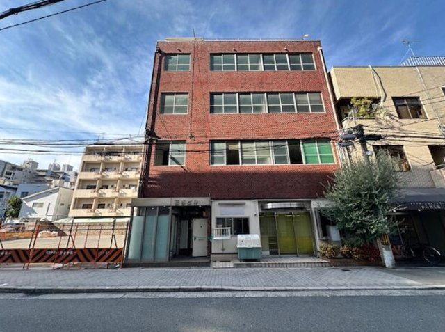 大阪市北区天神橋３丁目の店舗一部