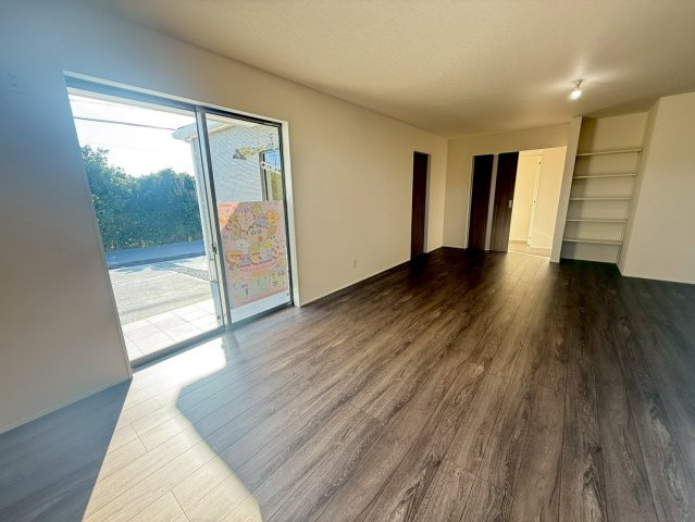 ★★南城市玉城百名3期-2号棟（全2棟）の居間・リビング