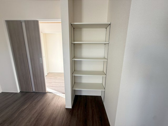 ★★南城市玉城百名3期-2号棟（全2棟）の収納