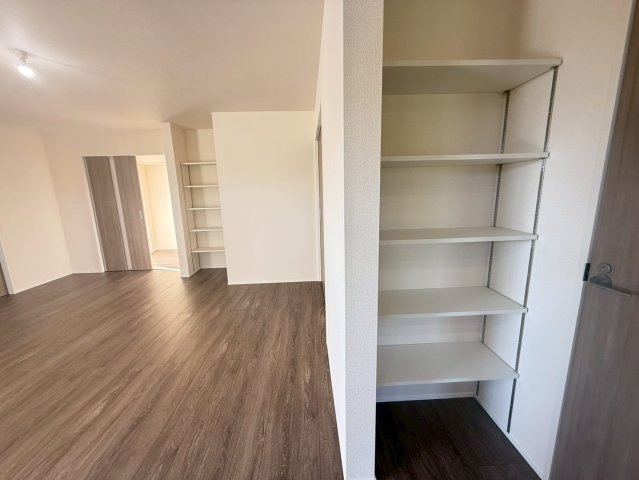 ★★南城市玉城百名3期-2号棟（全2棟）の収納