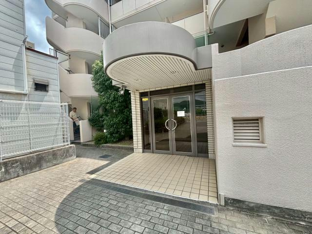 姫路北八代パークホームズのエントランス