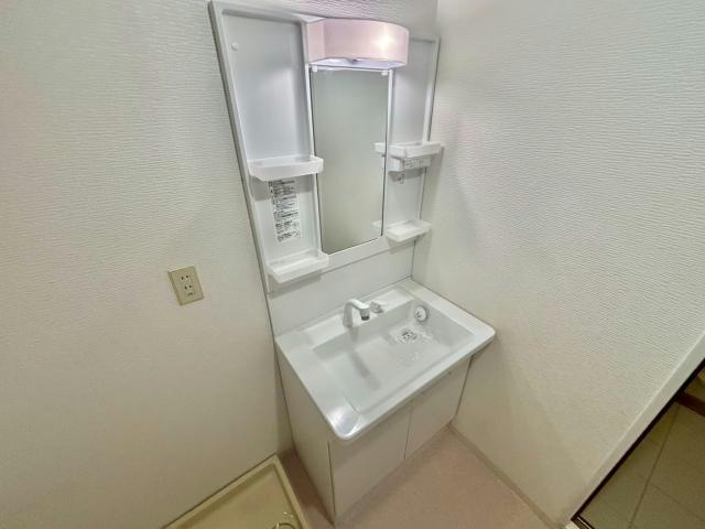 姫路北八代パークホームズの独立洗面台