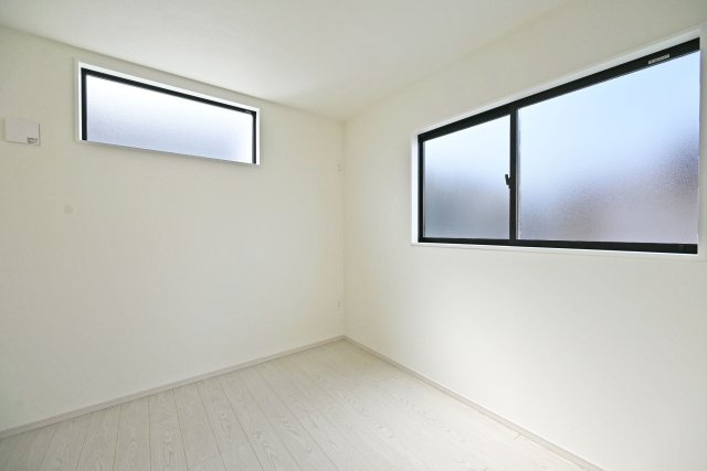 テラシエ松ケ丘2丁目新築一戸建て│4LDK+駐車駐輪の洋室|-洋室4.5帖(2F)-