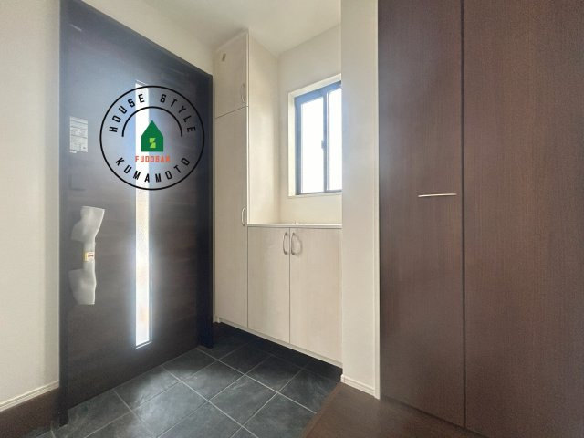 熊本市西区野中2丁目第1-2棟(1号棟)の内観：施工例|二重ロックでしっかり防犯対策ができます。