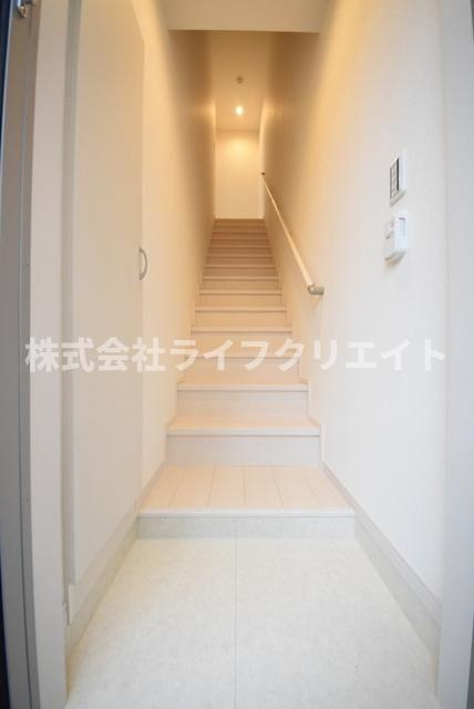 リブリ・さくら大工の玄関
