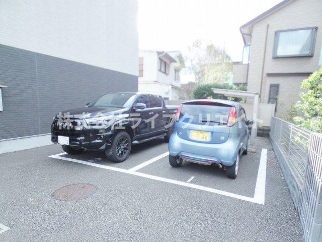 リブリ・さくら大工の駐車場