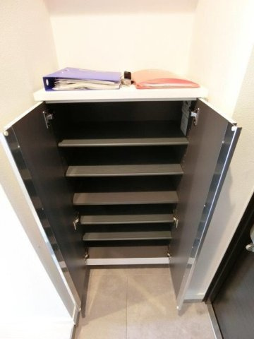 PASEO下北沢の玄関