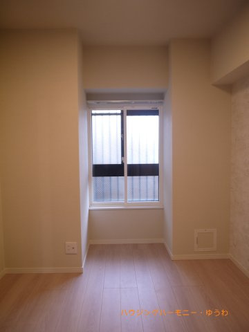 【洋室】 | マンションアクロス西巣鴨 | 暖かいひだまりを全身で感じ取れる室内。