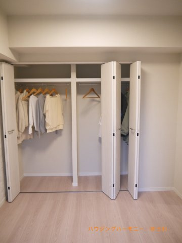 【収納】 | マンションアクロス西巣鴨 | 収納豊富な2ウェイのクローゼットです。