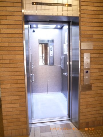【その他共用部分】 | マンションアクロス西巣鴨 | 勿論エレベーターが備え付けられています。