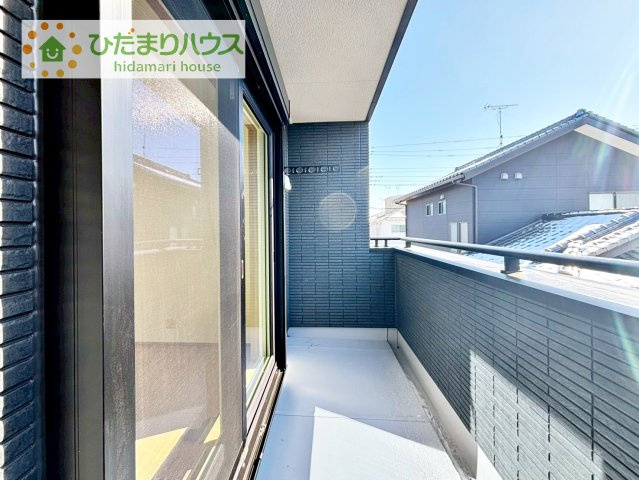 【バルコニー】 | タマタウン阿見町うずら野Ⅱ　新築戸建　2号棟 | 広々としたバルコニー。お洗濯物もぜーんぶ干せちゃいます！！