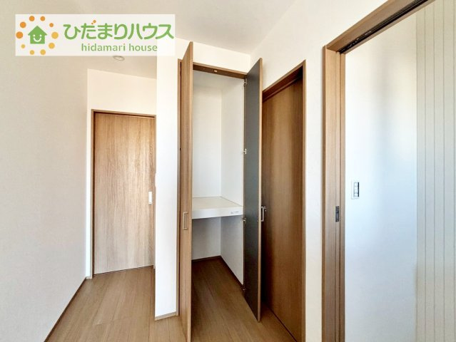 【収納】 | タマタウン阿見町うずら野Ⅱ　新築戸建　2号棟 | ちょこっとした収納があることで、消耗品のストックをするのにも便利です☆