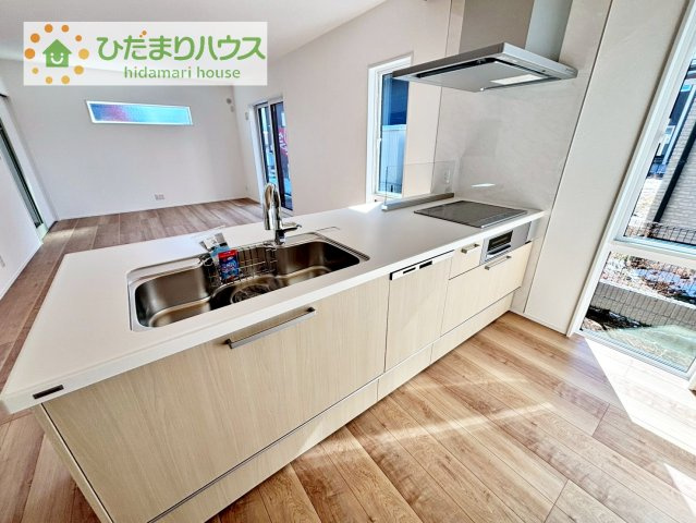 【キッチン】 | タマタウン阿見町うずら野Ⅱ　新築戸建　2号棟 | 料理をしながらでも、ご家族との会話を楽しめる対面式キッチン♪