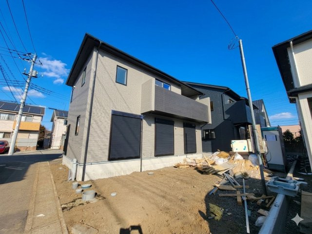 【ブルーミングガーデン】下野市駅東２丁目 全4邸の外観|〇分譲地〇
全４邸の分譲地♪早くも1棟ご成約！
太陽光発電搭載オール電化住宅♪環境にも家計にも優しいお家です
小金井駅徒歩４分の好立地♪気になる方はお早目にお願いいたします。
※2026年2月撮影
