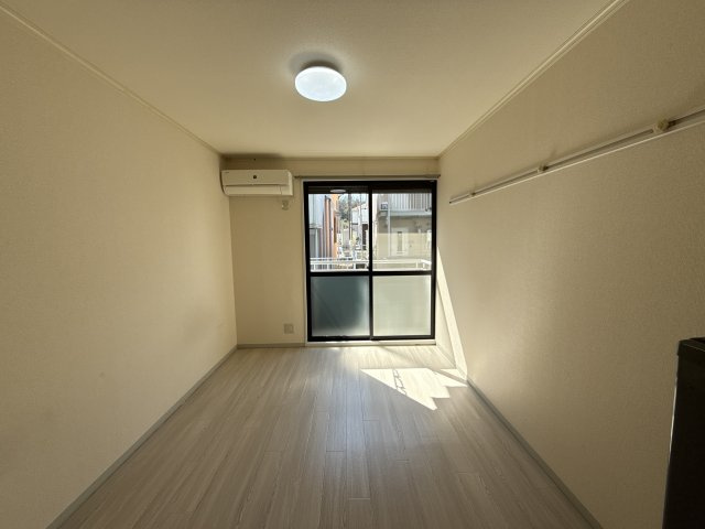 クレイドル青山Ⅱの居間・リビング