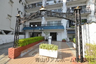 【エントランス】 | 秀和六本木レジデンス