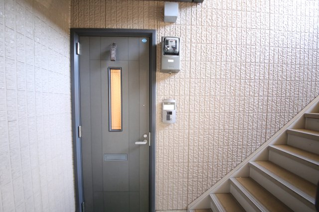 バリュージュⅡの玄関|※写真は別の部屋のものです。