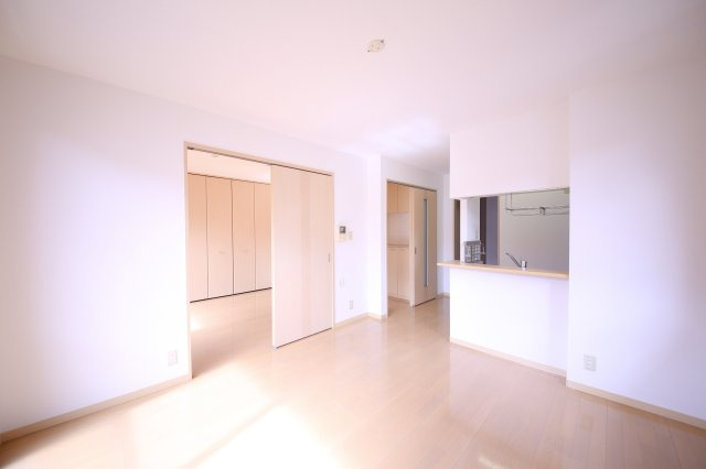 バリュージュⅡの居間・リビング