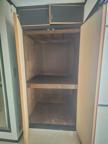 プチメゾン萱島の収納|小物を収納するのに便利です