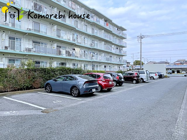 大宮七里サンコーポの駐車場