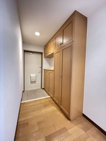 N・S FIVE東久留米の玄関