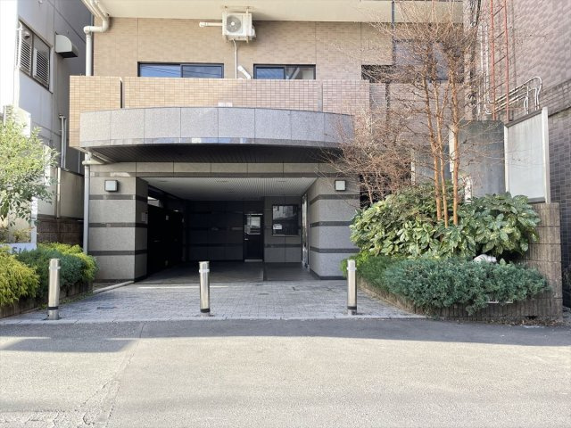 N・S FIVE東久留米のエントランス