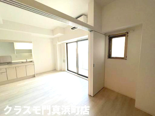 セレニテフラン難波　の居間・リビング